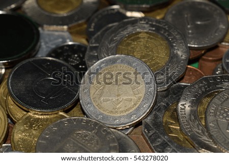 Diverse coins