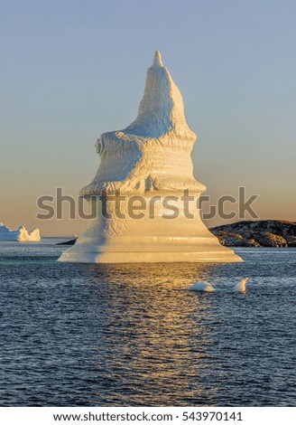 Huge icebergs of different forms in the Disko Bay, Greenland. Their source is by the Jakobshavn glacier. This is a consequence of the phenomenon of global warming and catastrophic thawing of ice