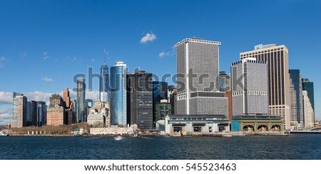 View of the Manhattan skyline from the ferry to State Island