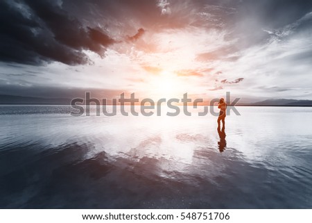 Photographer on the Saline Lake