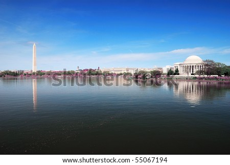 Washington DC panorama with Washington monument and Thomas Jefferson memorial.