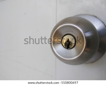 door knob on pvc door