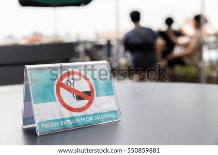 Signs no smoking in cafes.