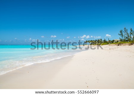 Sand beach on Turks And Caicos Royalty-Free Stock Photo #552666097