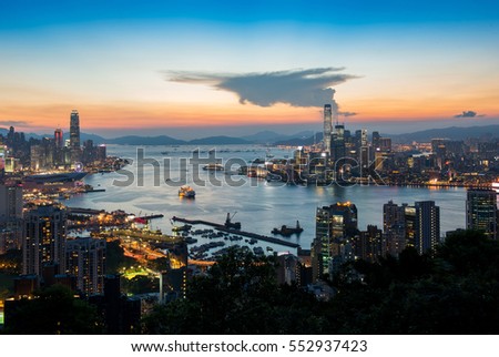 Sunset view on Braemar Hill. A destination viewpoint to observe Victoria Harbour.