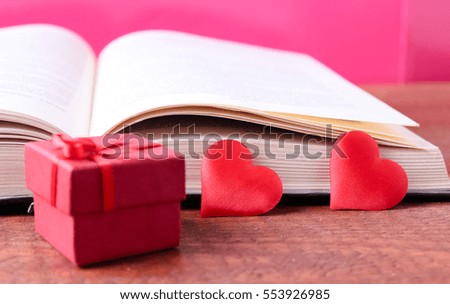 Valentine's Day Background.love