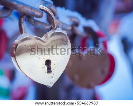 Golden Heart Padlock Outdoor Winter Valentine Day Romance Love