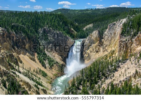 Yellowstone Falls in Yellowstone National Park, Wyoming, USA