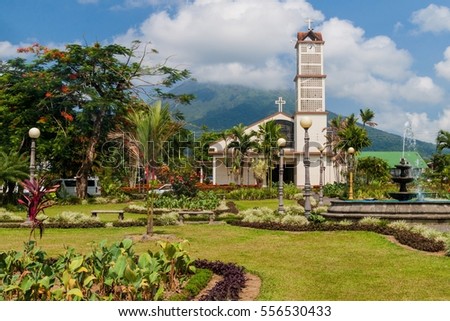 Parque Central square in La Fortuna village, Costa Rica Royalty-Free Stock Photo #556530433