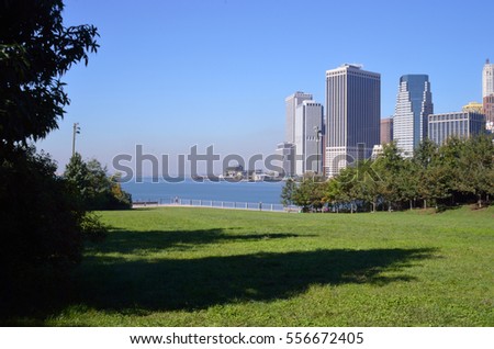 View of Manhattan from the Brooklyn Bridge Park.