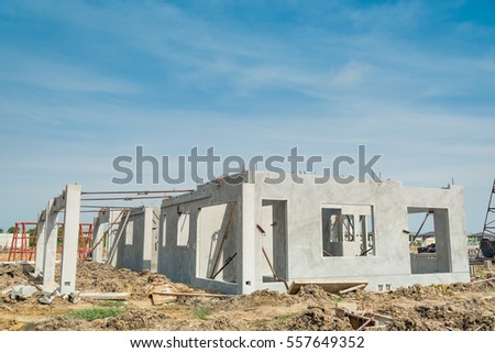 The first floor of  building structure are made from prefabrication system.All pieces are made from high-strength concrete.Then assembled into a building.