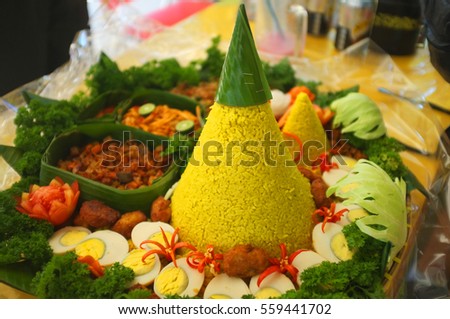 Nasi Tumpeng, A special food from Lombok, Indonesia Royalty-Free Stock Photo #559441702