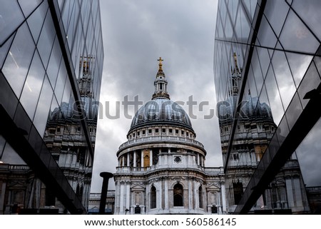 Side view of St. Paul Cathedral in London. Built after The Great Fire Of London of 1666, it is Christopher Wren masterpiece and one of the most touristic attractions in the city.