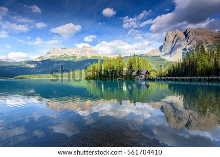 Emerald Lake in Banff National Park, British Columbia, Canada