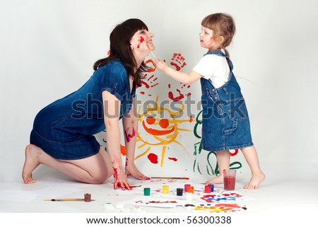 mother and daugher painting