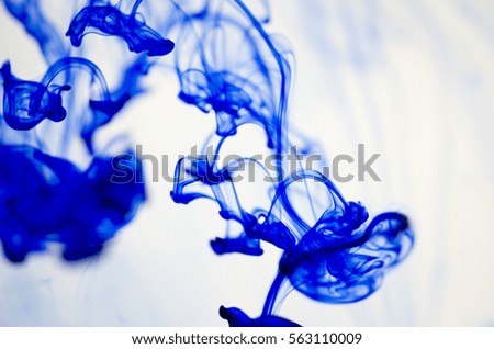 Background blue ink dissolve in water