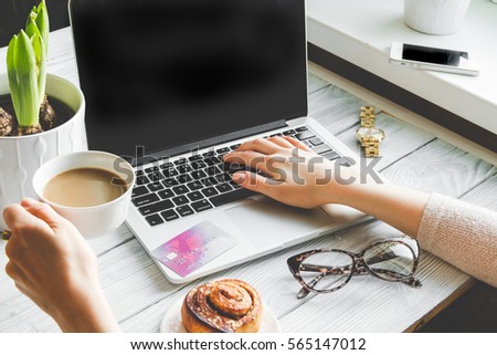 concept girl online shopping with laptop mock up
