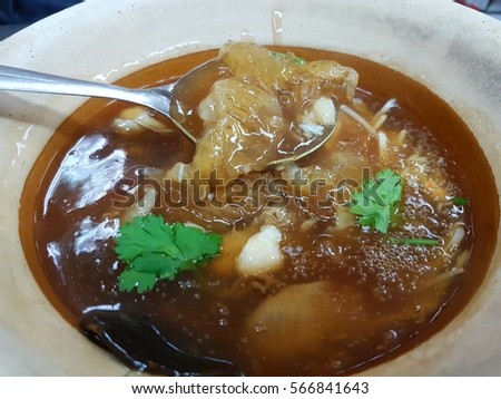 chinese sticky soup shark fin with mushroom crab meat parsley bean sprout