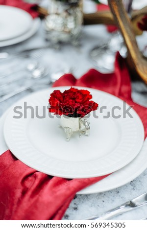 Winter Wedding decor with red roses