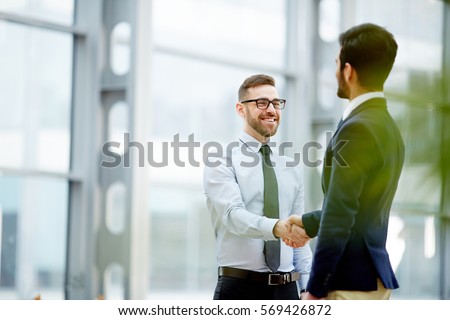 Business deal Royalty-Free Stock Photo #569426872