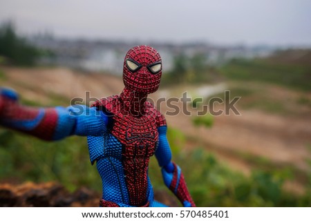 spiderman selfie