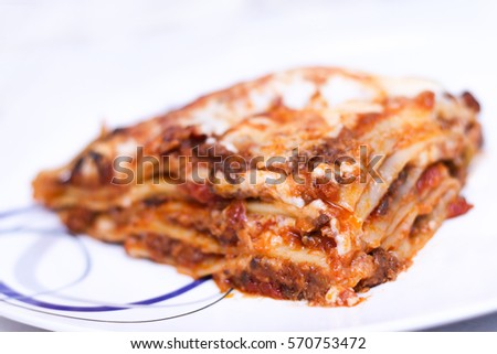 A detail picture of the delicious home made lasagna. 