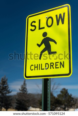 Slow children sign