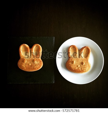 2 Animal cakes for children in the shape of rabbit head