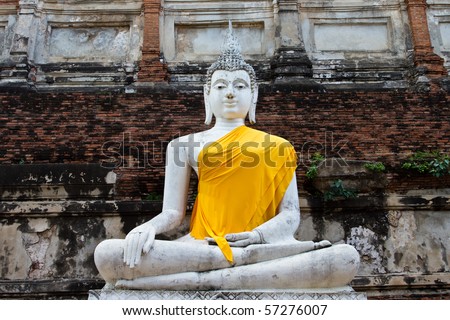 Buddha in wat yai,Thailand