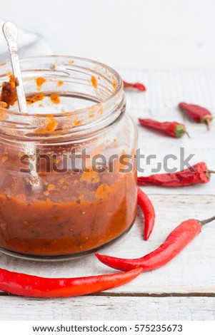 chili closeup red sauce