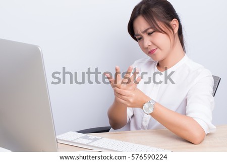 Woman has hand pain from work
