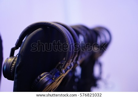 black headphone