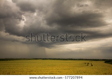 Picture of a stormy sky during the summer time