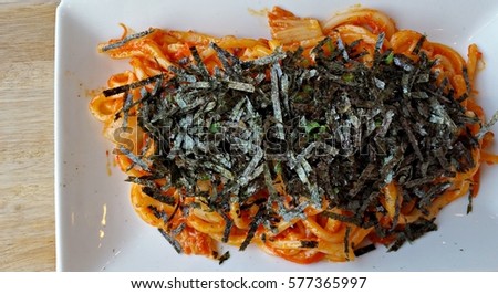 Udon on sweet sauce and seaweed.