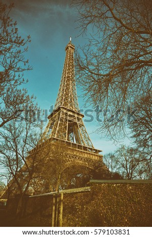 Eiffel tower, Paris Royalty-Free Stock Photo #579103831