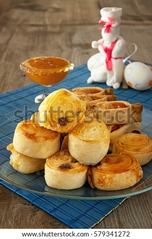 French rolls with honey and the Easter Bunny