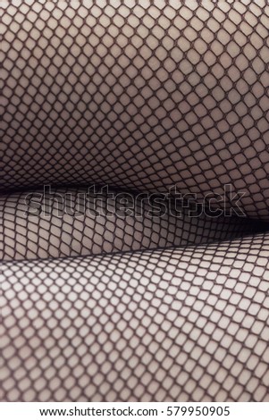Structure of fishnet tights.
