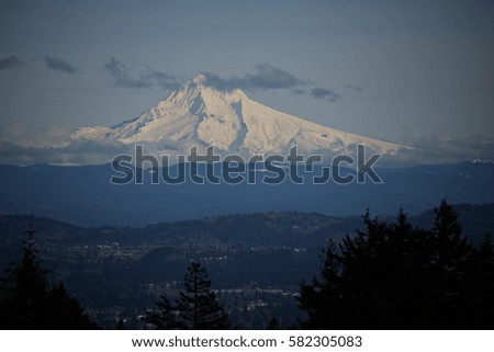 Mount Hood seen from Council Crest in Portland