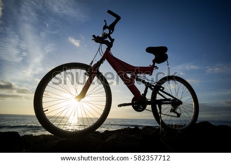 Photo Picture of a Mountain Bike at Sunset