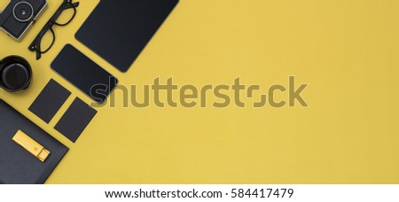 responsive design yellow header with black items