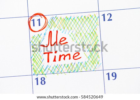 Reminder Me time in calendar. Close-up. Royalty-Free Stock Photo #584520649