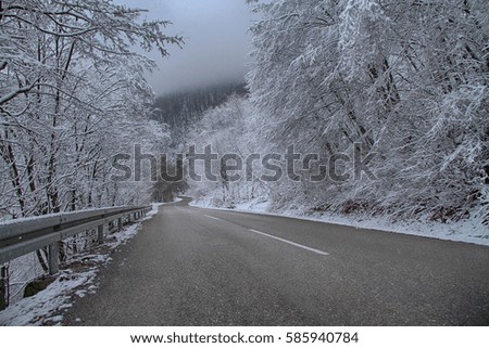 Road to Moutaine, winter day with lot of snow