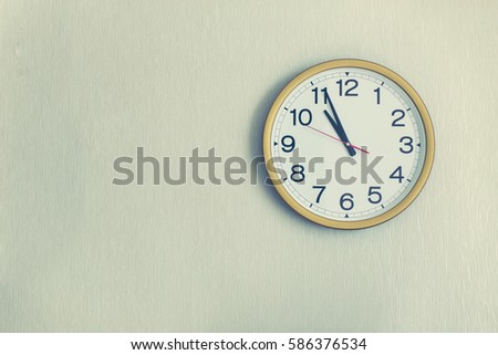 clock analog Wall background