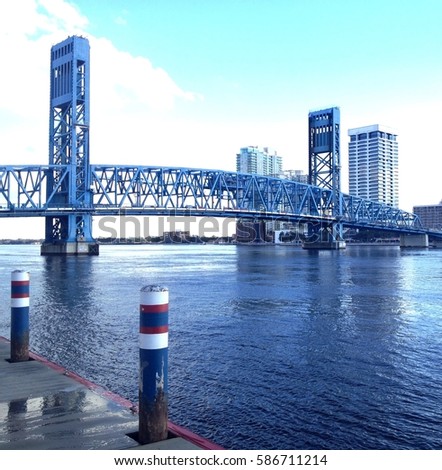 Bridge over the St. John's River in downtown Jacksonville, FL