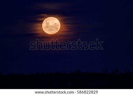 full moon Royalty-Free Stock Photo #586822829