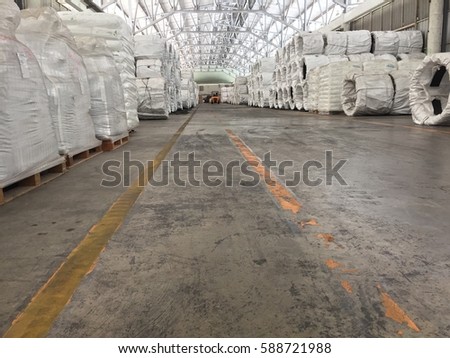 Many products stored in the warehouse and walkway very fade. Warehouse management is essential to business competitiveness in the logistics.