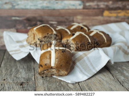Easter hot cross buns