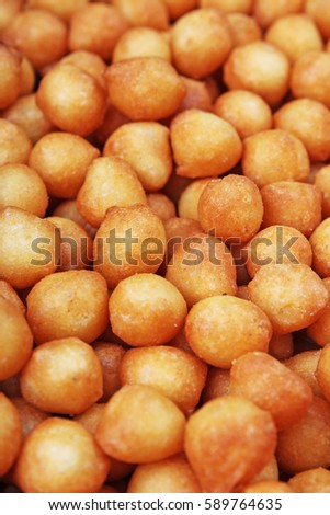 Soup balls. Soup pearls texture. Fried batter pearls ("Backerbsen") - Bavarian soup garnish specialty. Soup bread balls food photo studio photography