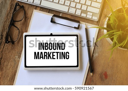 INBOUND MARKETING : WORDS CONCEPT ON TABLET PC SCREEN