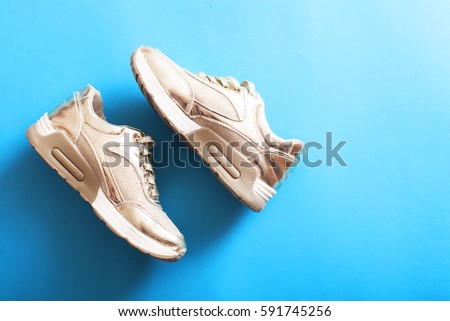 Woman shoes sport